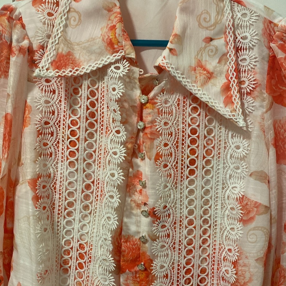 Boutique NWOT Orange and White Ruffled Long Sleeve dress Notched Collar size S